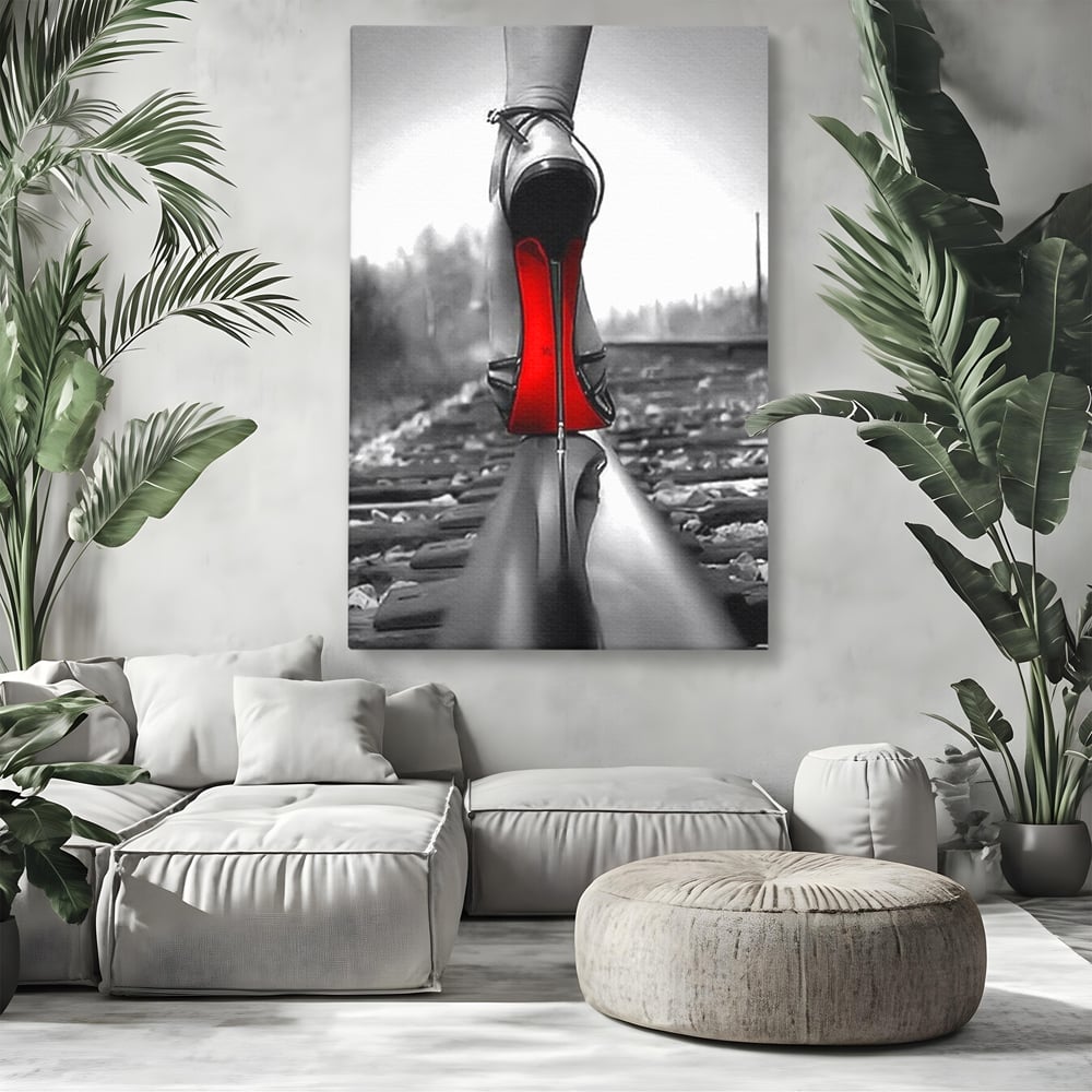 Tablou canvas cu tablou canvas cu pantof pe sina, fara rama, pe sasiu de lemn, pe perete intr-un living